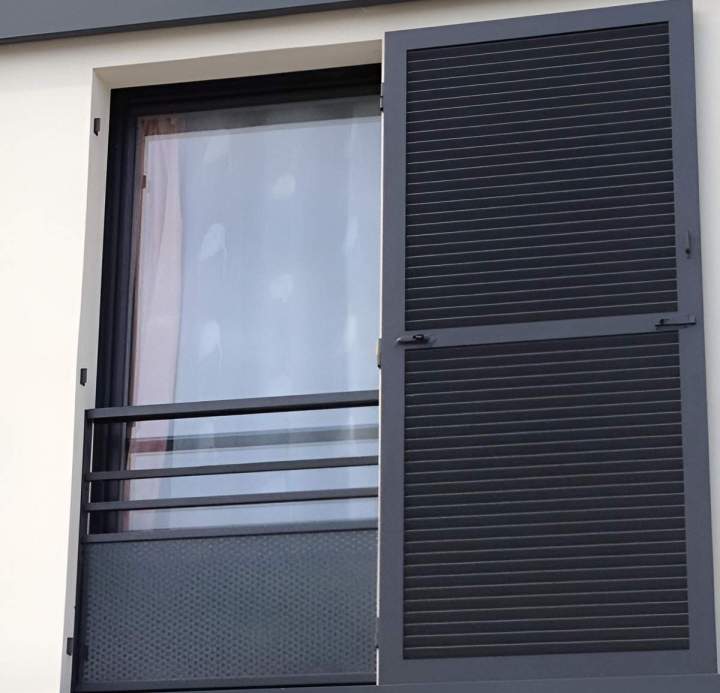 volets métalliques sur mesure Neuville-aux-Bois