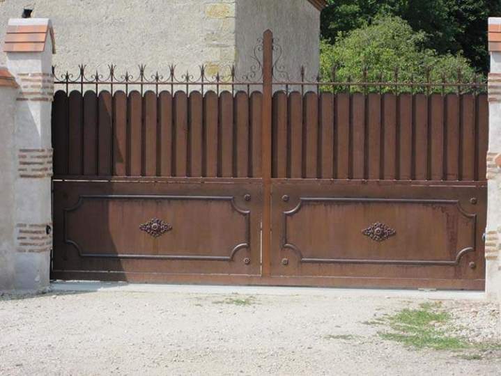 Pose de portail en fer Neuville-aux-Bois