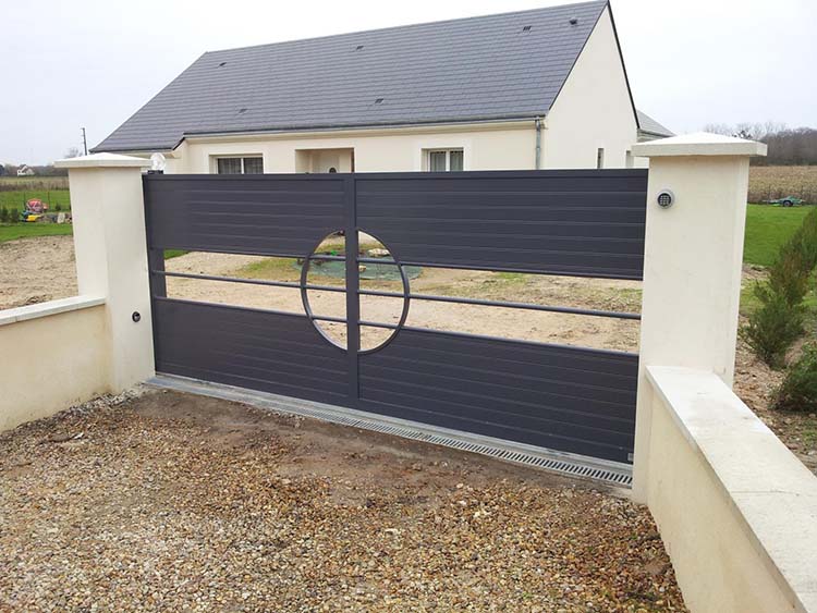 Portails métalliques Fleury-les-Aubrais